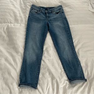 Chaps relaxed jeans size 4 fits more like a size 6